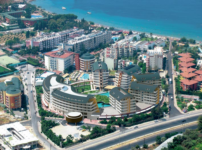 alaiye-resort-01.jpg