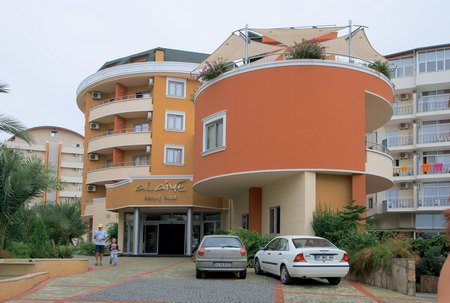 alaiye-resort-04.jpg