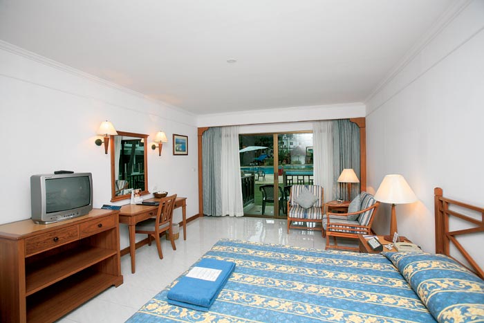 amora beach resort 