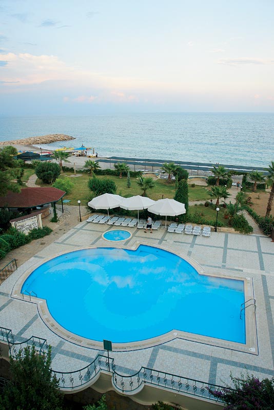 club-belant-1.jpg