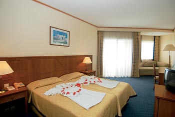 elize_beach_resort_oda.jpg