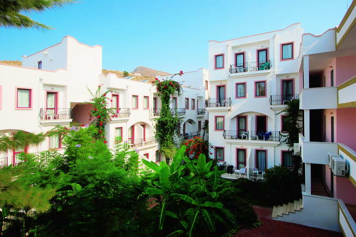 golden_beach_5.jpg