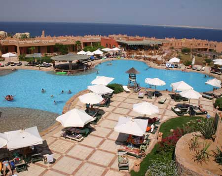 hauzabeachresort2.jpg