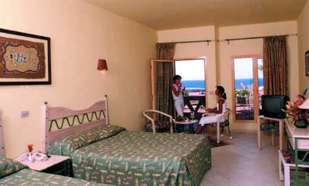 hauzabeachresort5.jpg