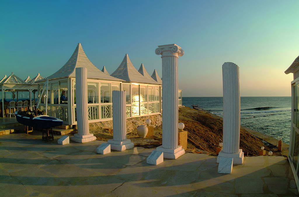 kahramana beach resort marsa alam