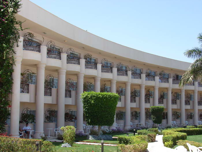 royalmakadi4.jpg
