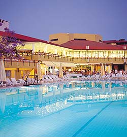 sideholidayvillage2.jpg